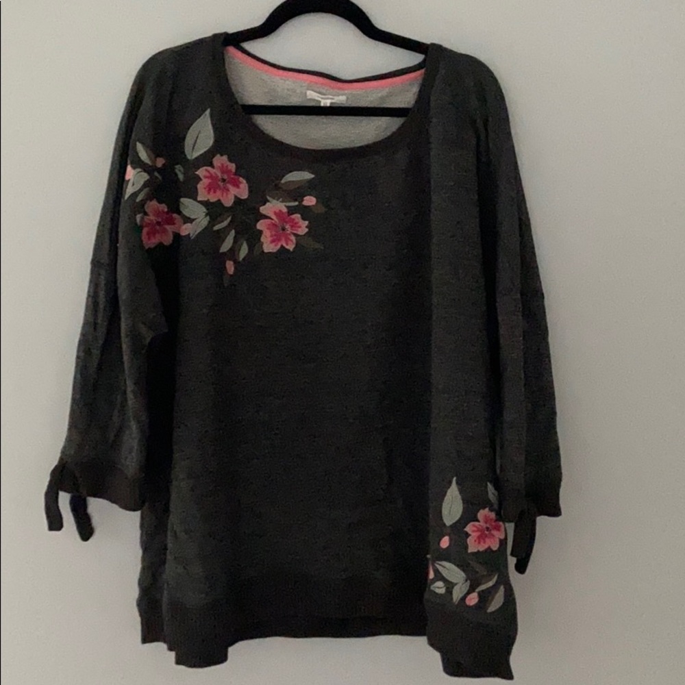 Embroidered sweatshirt